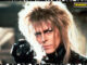 David Bowie já desafiava as normas de gênero em 1986, com o protagonista "andrógeno" (Foto: Divulgação)