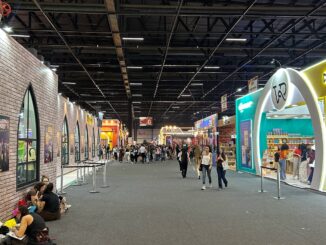 VR editora na Bienal do Livro